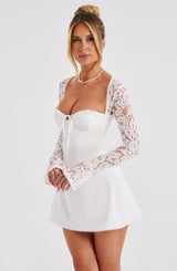 Abito da donna in pizzo