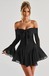 https://cdn.shopify.com/s/files/1/2060/7491/files/nerissa-playsuit-black-playsuit-xs-babyboo-fashion-32852111491135.jpg?v=1748600292