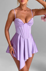 Abito da donna viola