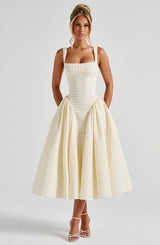 https://cdn.shopify.com/s/files/1/2060/7491/files/sherrie-midi-dress-lemon-gingham-dress-xs-babyboo-fashion-32998616105023.jpg?v=1748600246